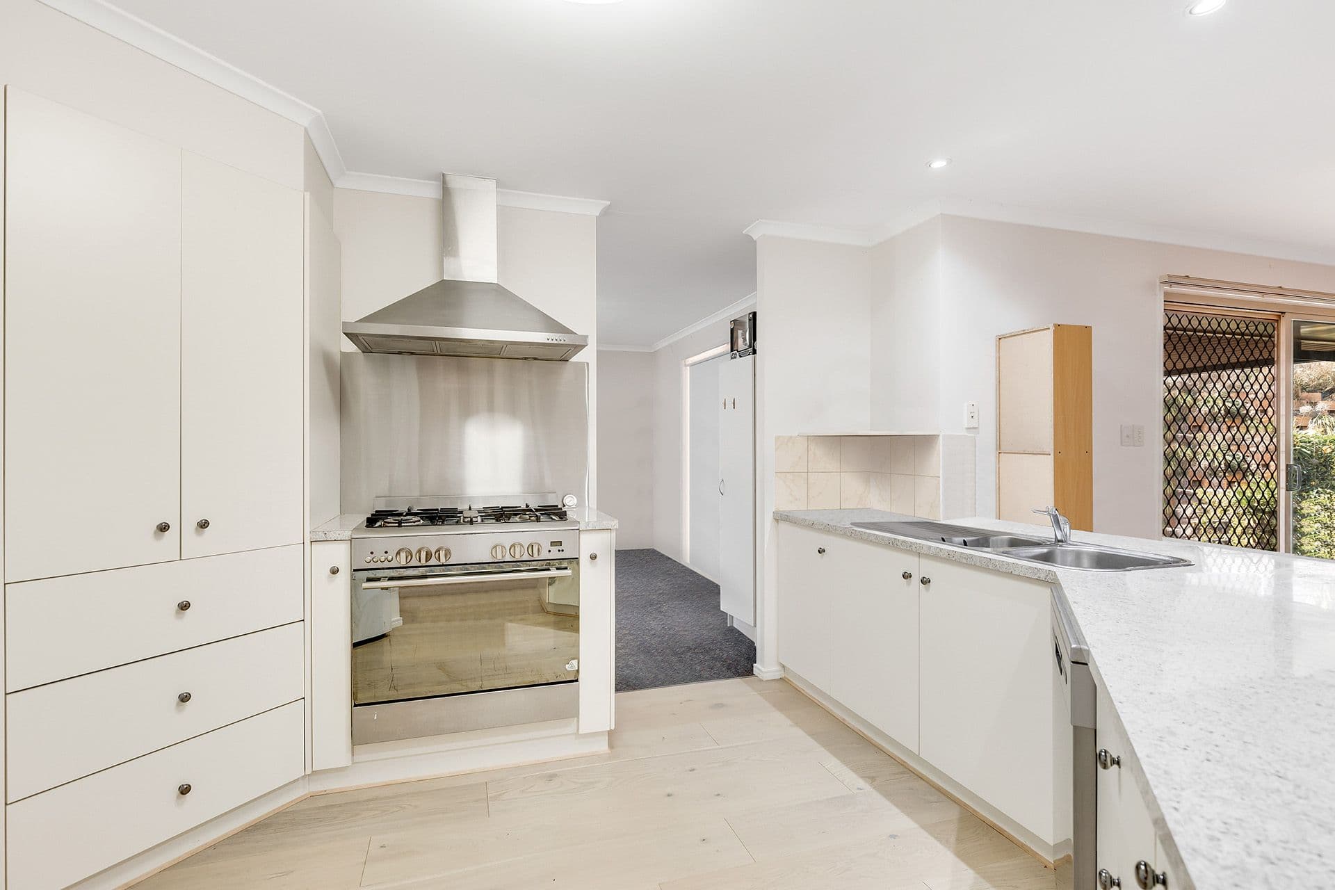 2 Saratoga Close, Wilsonton QLD 4350, Wilsonton - Thumbnail 4