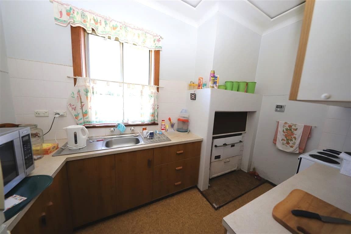 132 Capper Street, Tumut NSW 2720, Tumut - Thumbnail 7