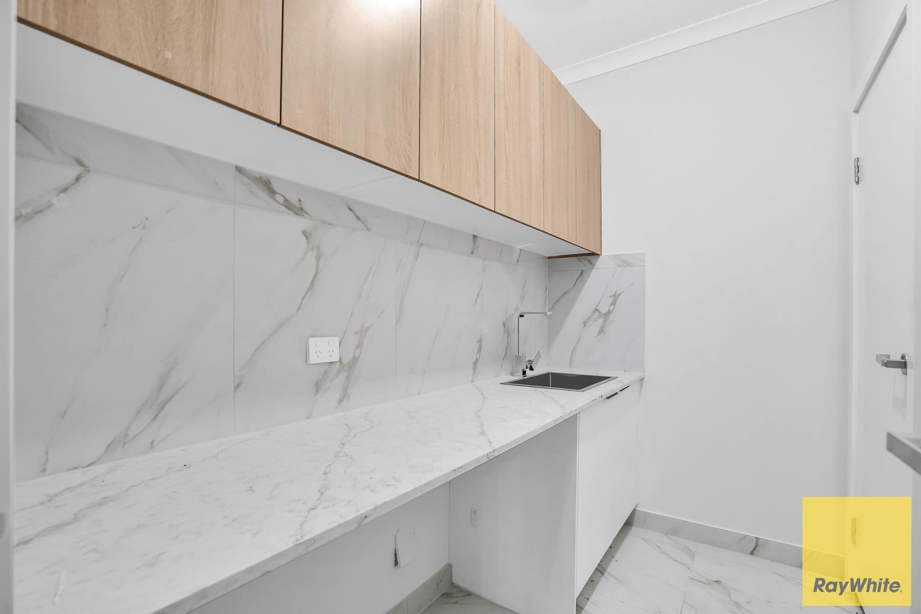 10 Porter Street, Werribee VIC 3030, Werribee - Thumbnail 8
