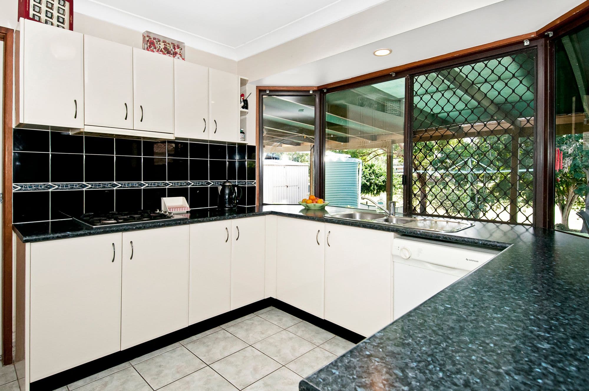 12 Bardyn Halliday Drive, Mount Warren Park QLD 4207, Mount Warren Park - Thumbnail 5