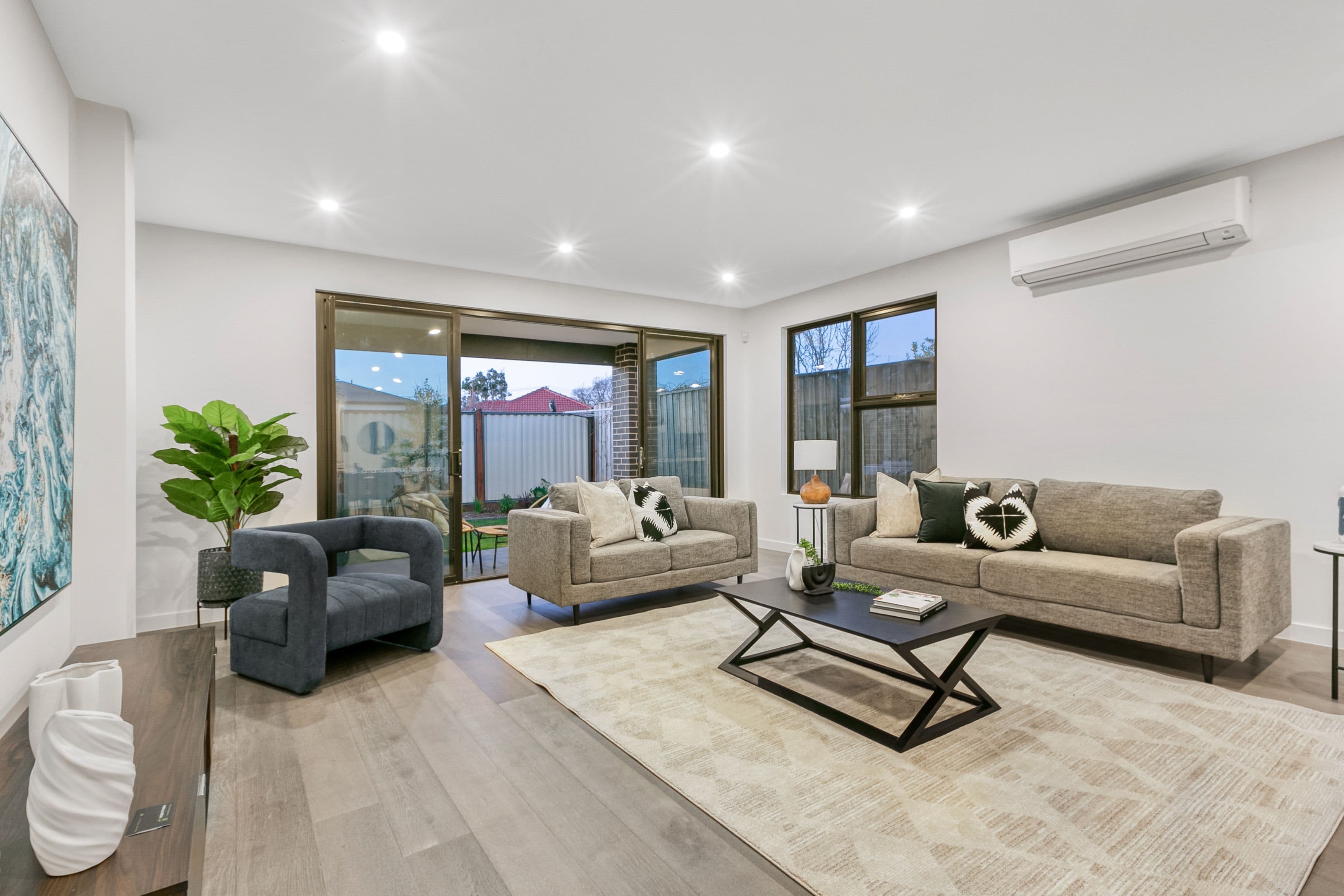 4A Liston Avenue, Reservoir VIC 3073, Reservoir - Thumbnail 3