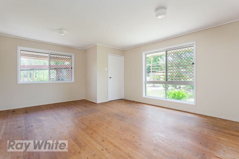 11 Moeller Street, Mansfield QLD 4122, Mansfield - Thumbnail 2