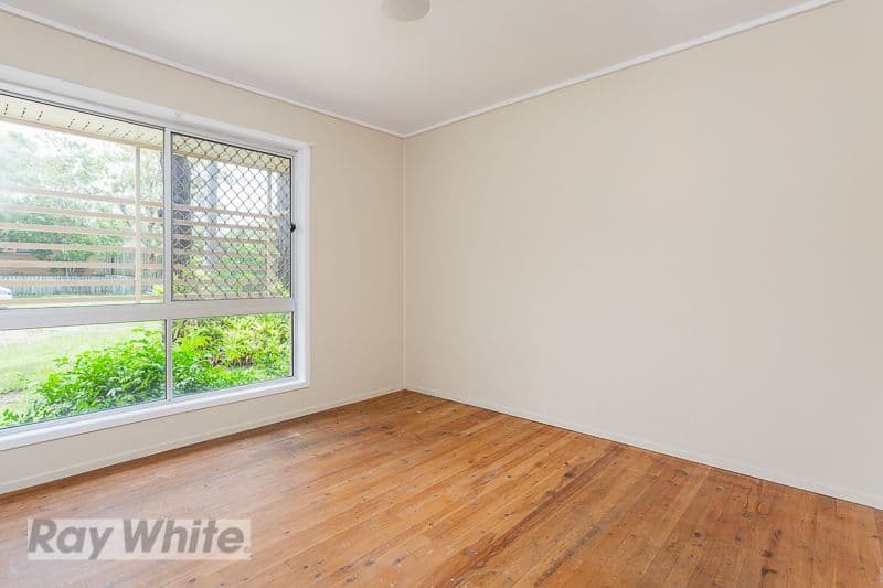 11 Moeller Street, Mansfield QLD 4122, Mansfield - Thumbnail 4