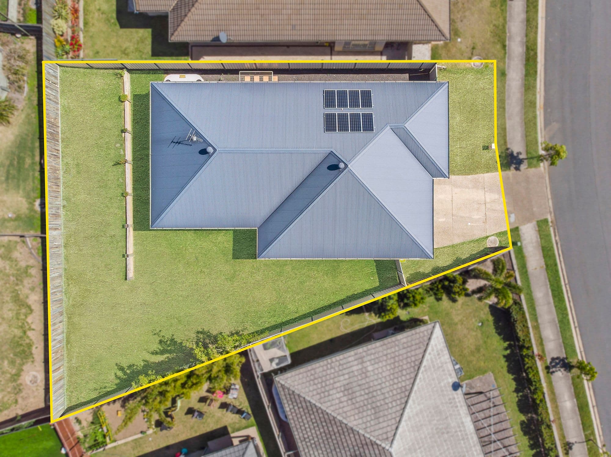 4 Ada Street, Augustine Heights QLD 4300, Augustine Heights - Thumbnail 2