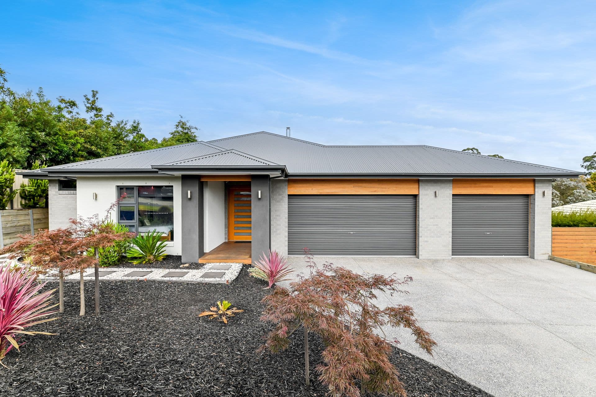 13 Crystal Court, Drouin VIC 3818, Drouin - Image 1