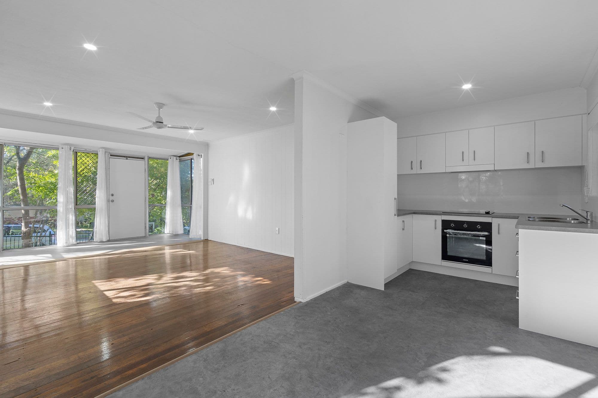 18 Plunkett Street, Woodridge QLD 4114, Woodridge - Thumbnail 3