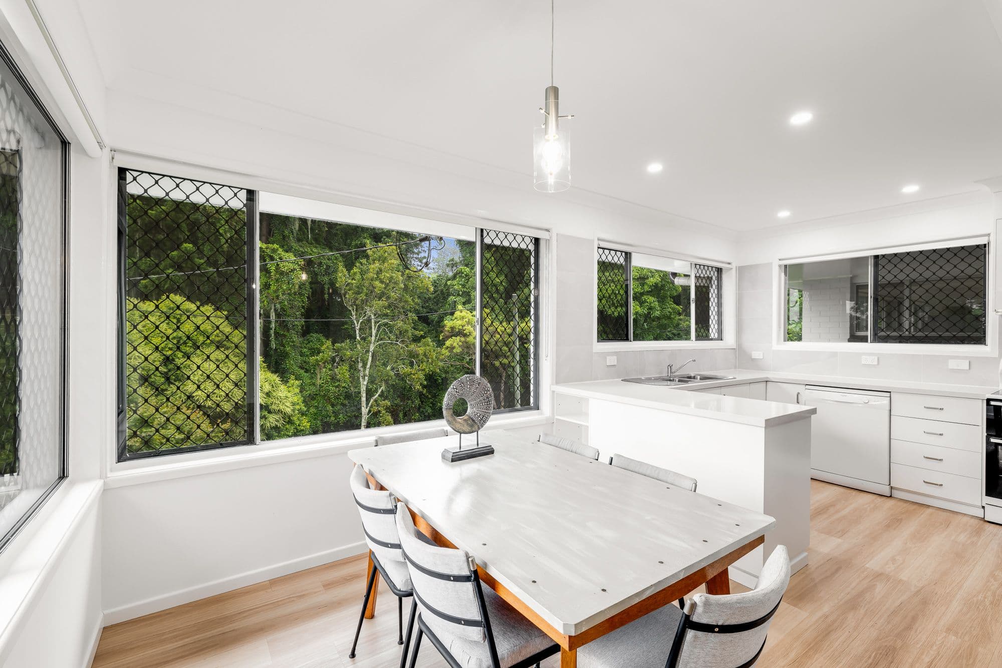 19 Mackenzie Street, Mount Lofty QLD 4350, Mount Lofty - Thumbnail 3