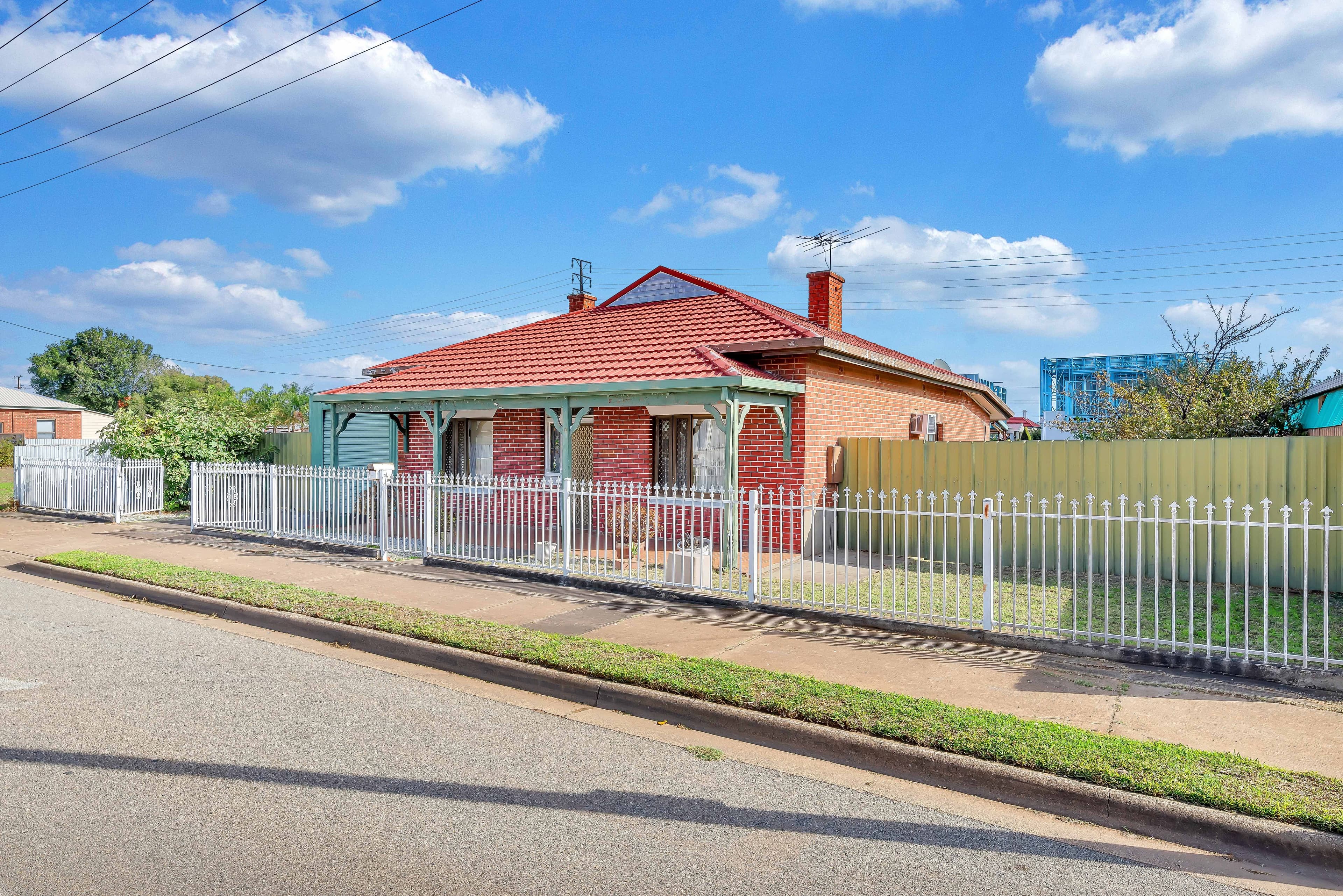 18 Manuel Street, Hendon SA 5014, Hendon - Thumbnail 2