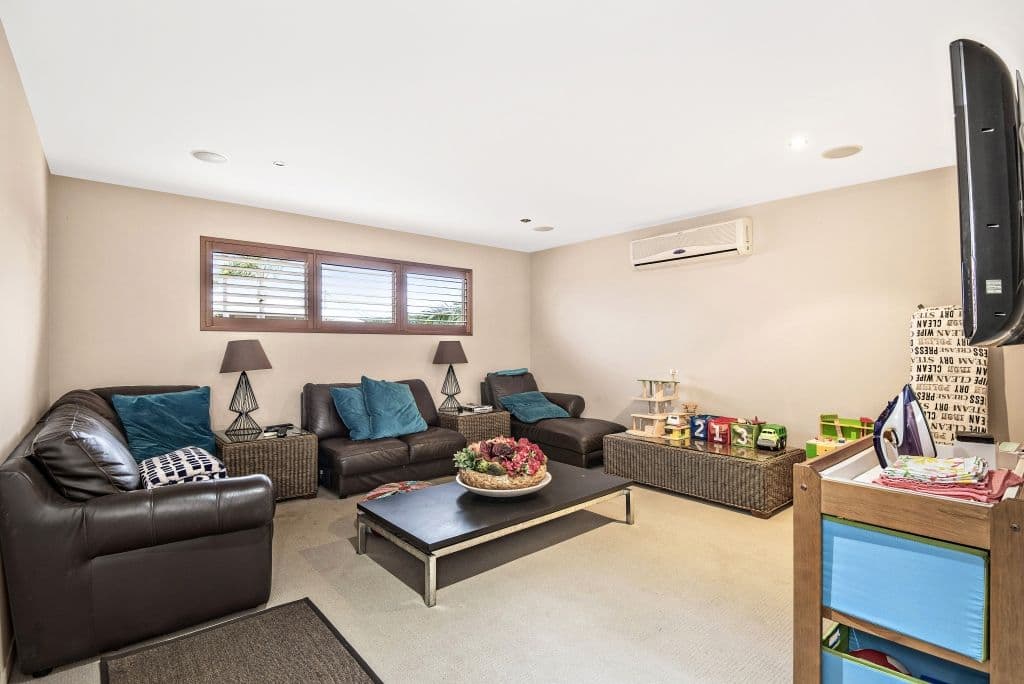 9 Blue Haze Crescent, Banora Point - Thumbnail 8