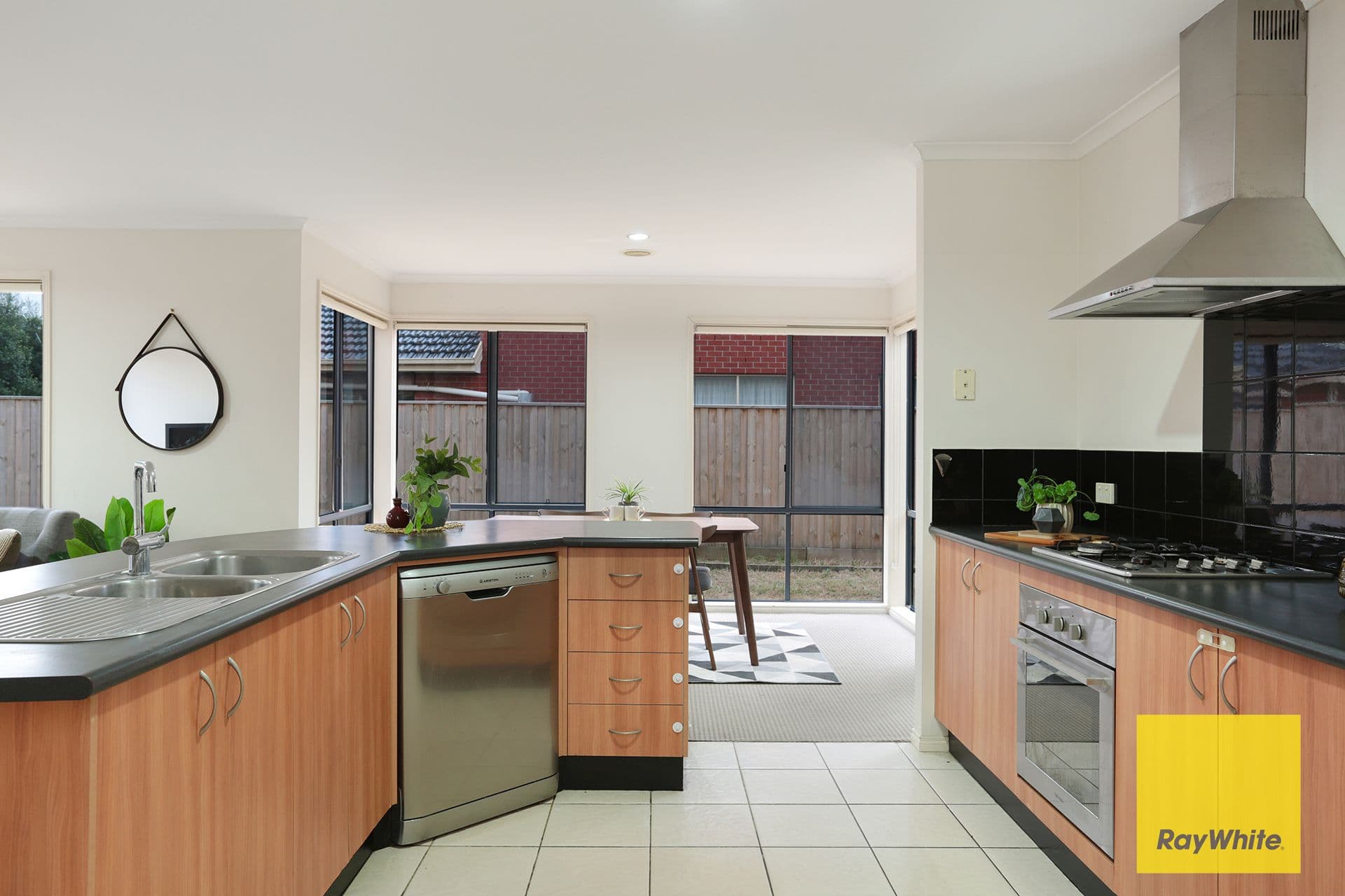 4 Ancona Court, Point Cook VIC 3030, Point Cook - Thumbnail 2