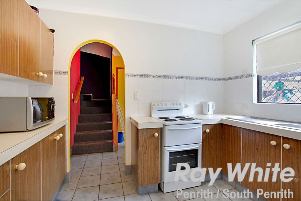 27 George Street, Kingswood - Thumbnail 3