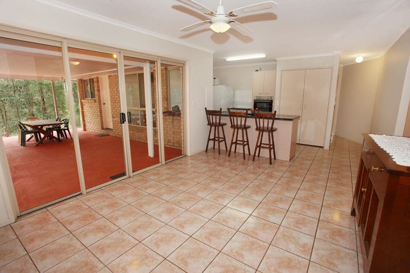 85 Calderwood Road, LANDSBOROUGH QLD 4550, Landsborough - Thumbnail 6