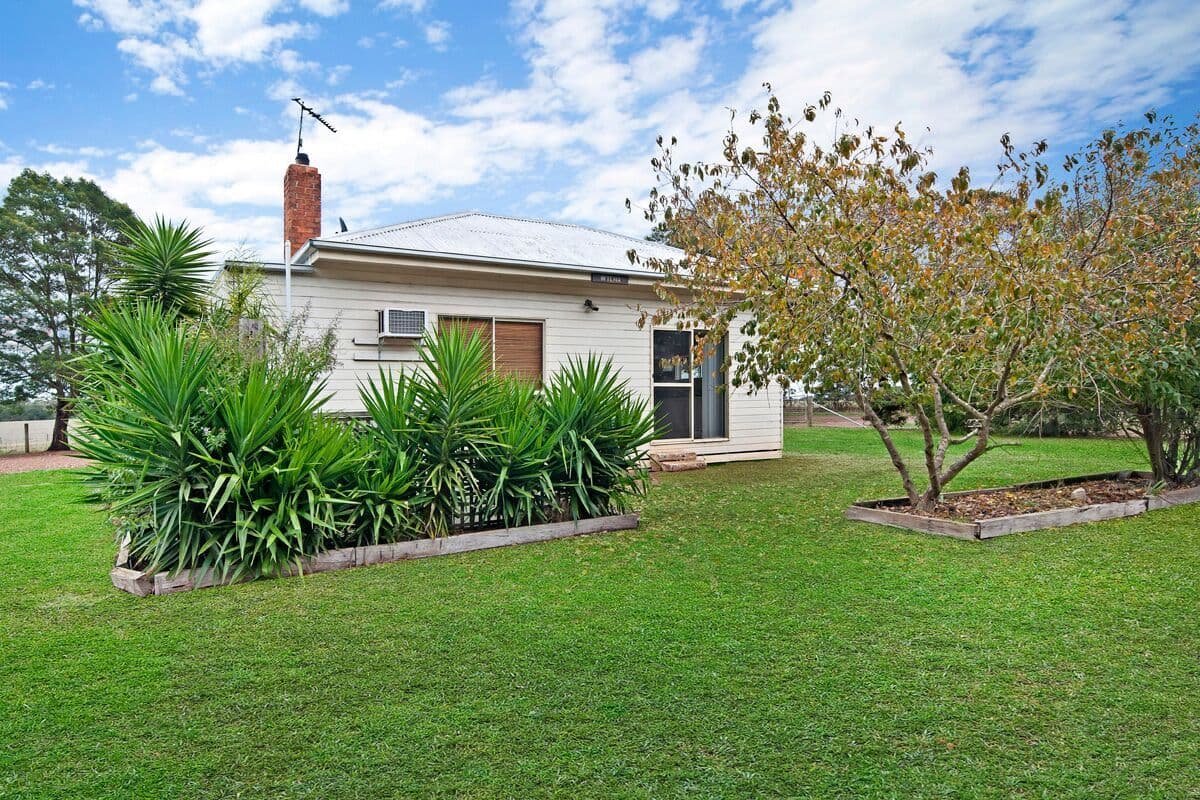 264 Walkenhorst Road, Tarrington VIC 3301, Tarrington - Thumbnail 2