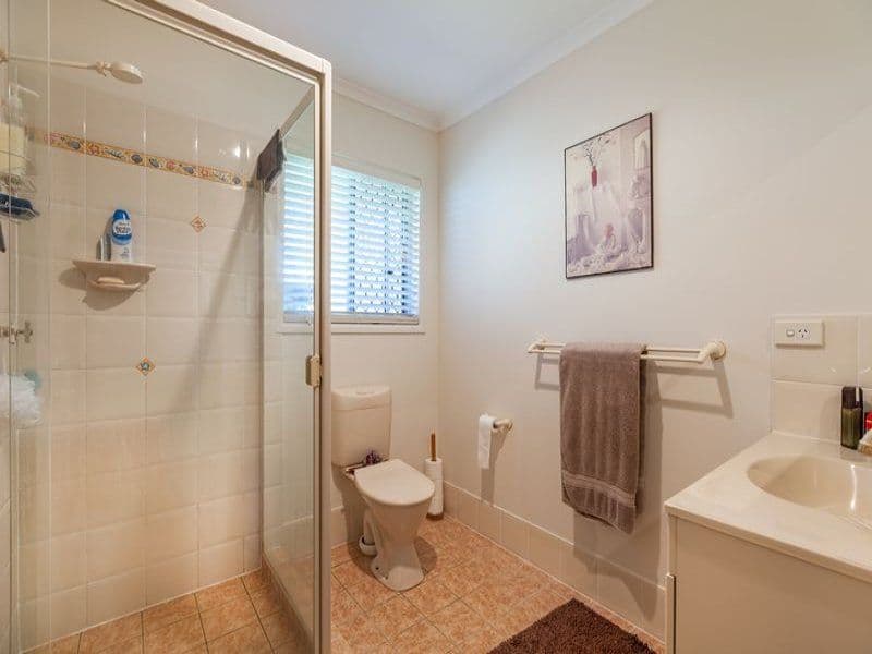 13 DEPUTOR Street, ROCHEDALE SOUTH QLD 4123, Rochedale South - Thumbnail 4