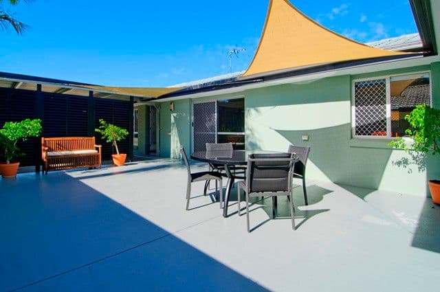 50 Annerley Avenue, RUNAWAY BAY QLD 4216, Runaway Bay - Thumbnail 2