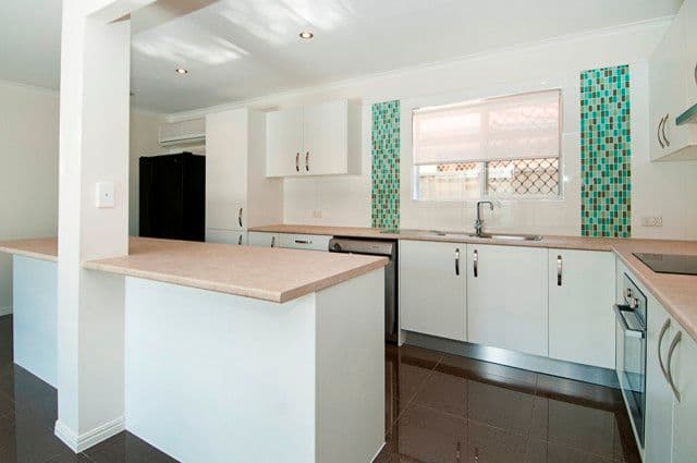 50 Annerley Avenue, RUNAWAY BAY QLD 4216, Runaway Bay - Thumbnail 6
