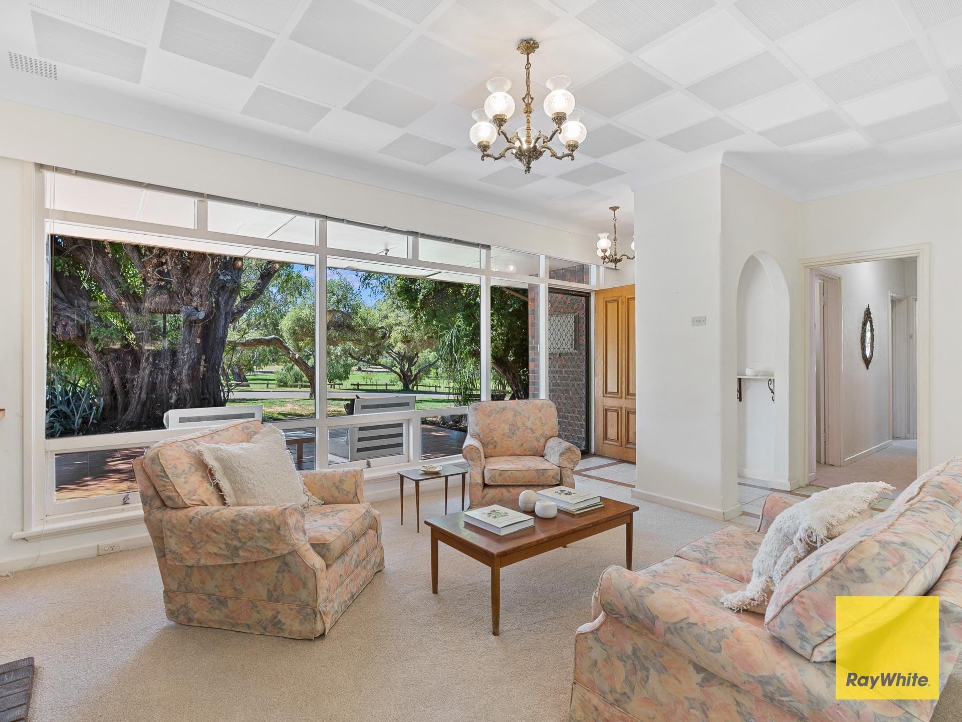 3 Boscombe Avenue, City Beach WA 6015, City Beach - Thumbnail 2