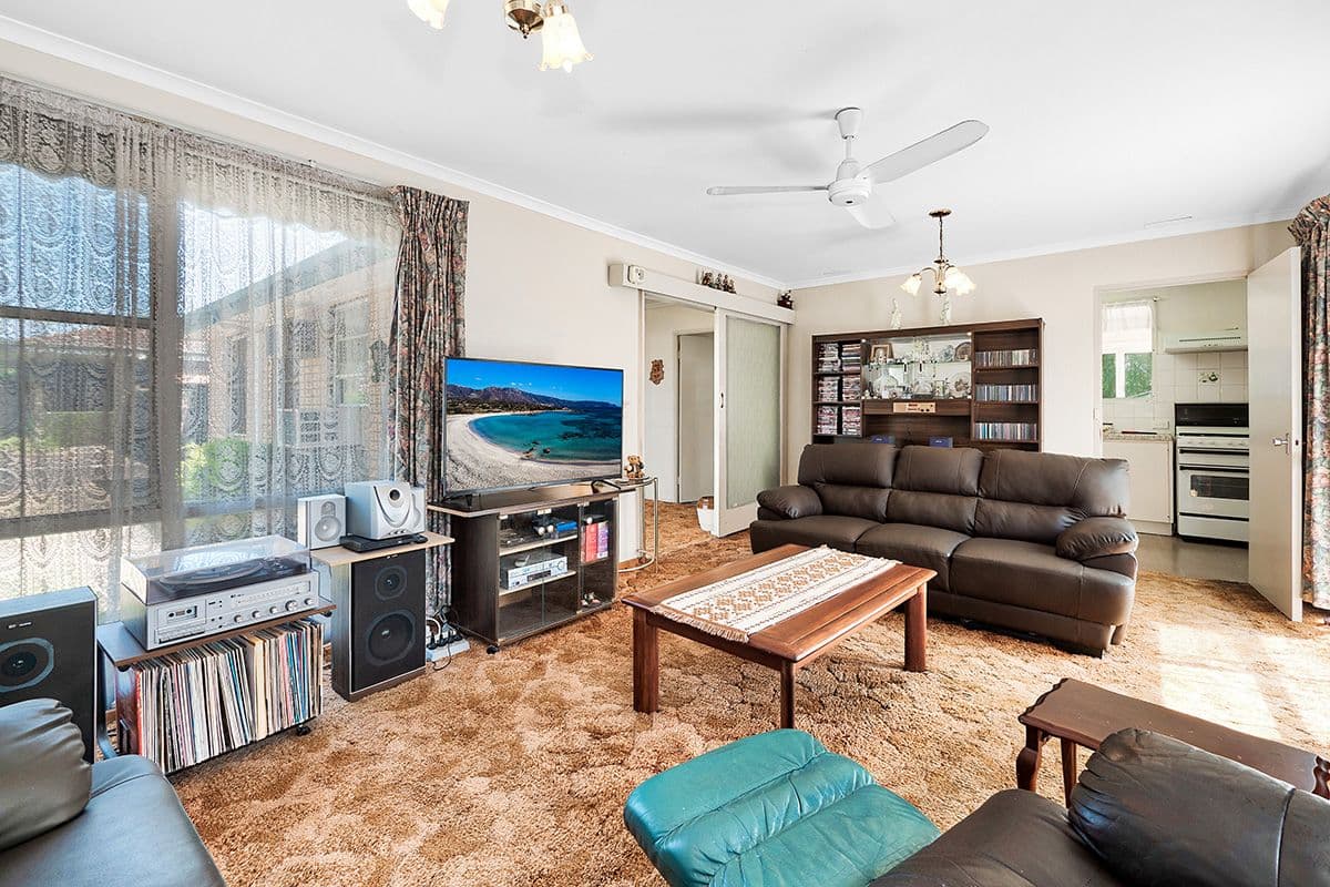 37 Valepark Crescent, Cranbourne VIC 3977, Cranbourne - Thumbnail 5