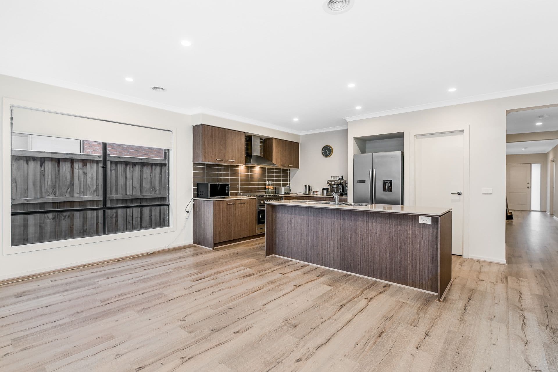 20 Blacksmith Way, Clyde North VIC 3978, Clyde North - Thumbnail 5