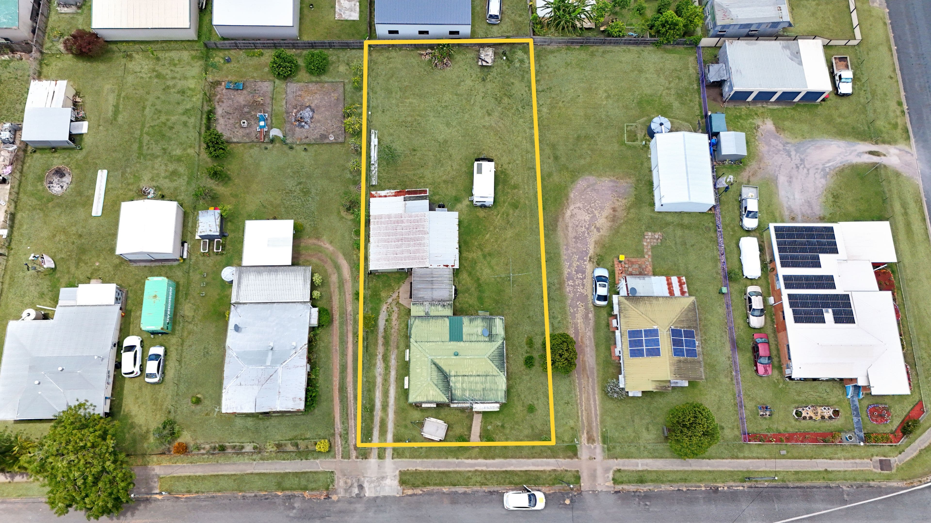 64 Sarina Beach Road, Sarina QLD 4737, Sarina - Thumbnail 2