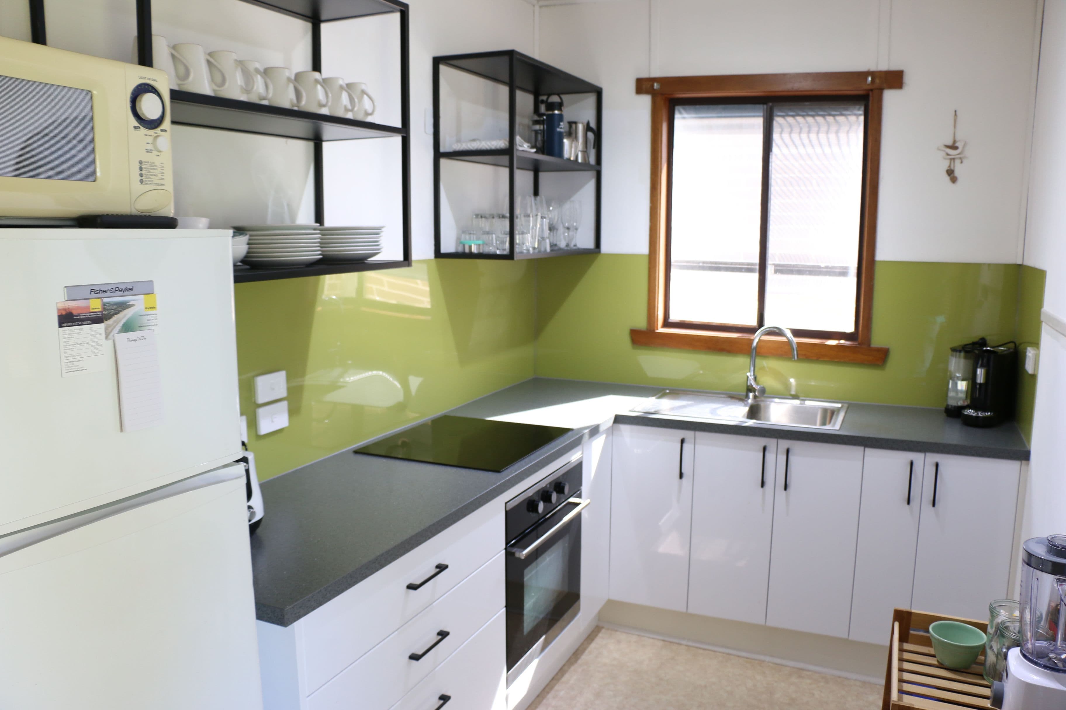 6 Churchill Crescent, Inverloch VIC 3996, Inverloch - Thumbnail 6