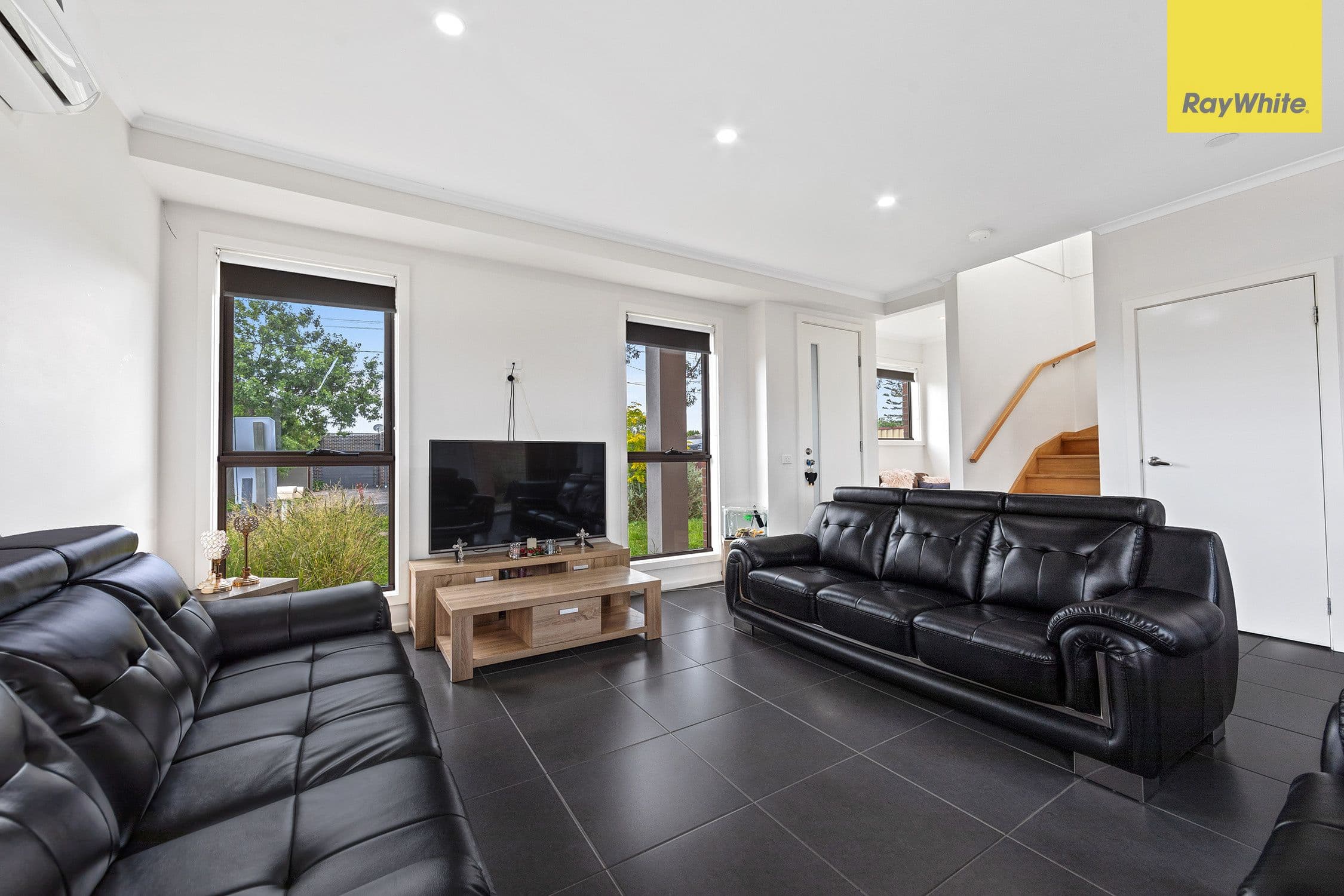 94 Biggs Street, St Albans VIC 3021, St Albans - Thumbnail 2
