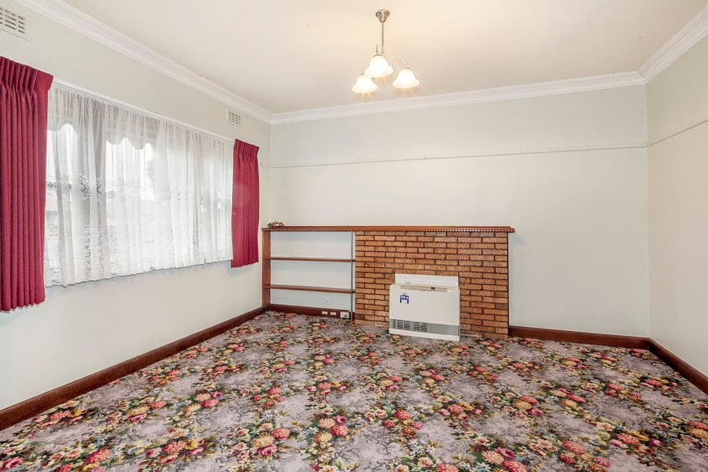 13 Alexandra Street, Sebastopol VIC 3356, Sebastopol - Thumbnail 4