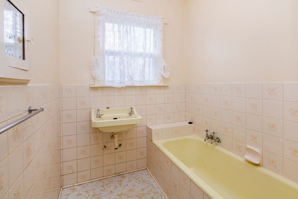 13 Alexandra Street, Sebastopol VIC 3356, Sebastopol - Thumbnail 6