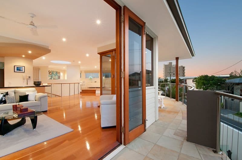 98 Hedges Avenue, MERMAID BEACH QLD 4218, Mermaid Beach - Thumbnail 5
