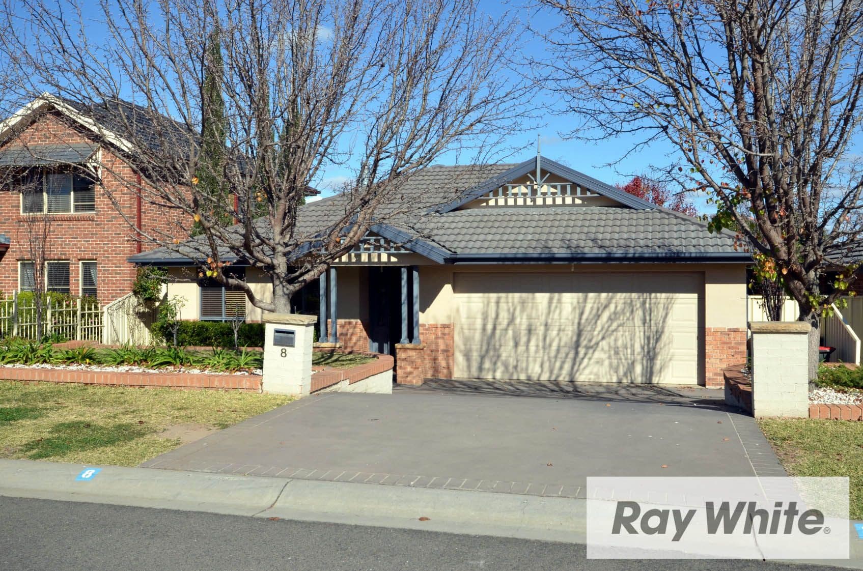 8 Ayrshire Gardens, PICTON NSW 2571, Picton - Thumbnail 2