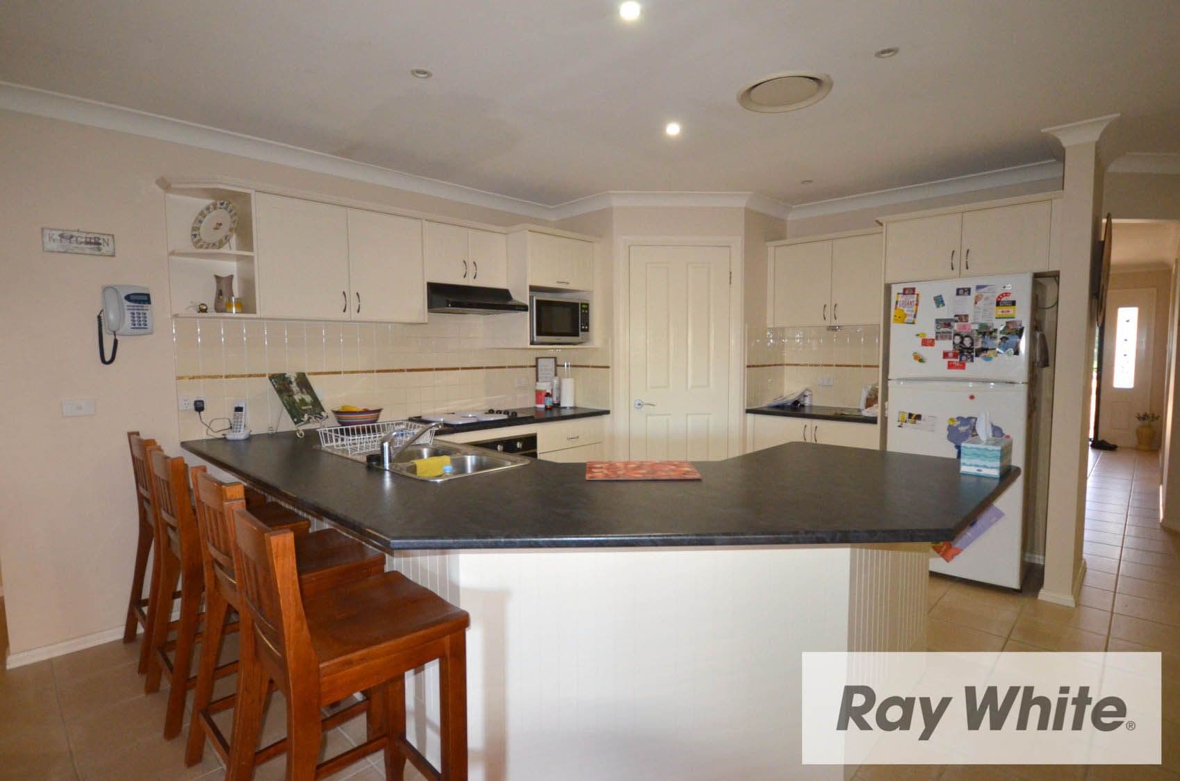 8 Ayrshire Gardens, PICTON NSW 2571, Picton - Thumbnail 6