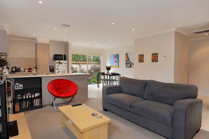 9 Gumdale Place, Sebastopol VIC 3356, Sebastopol - Thumbnail 2