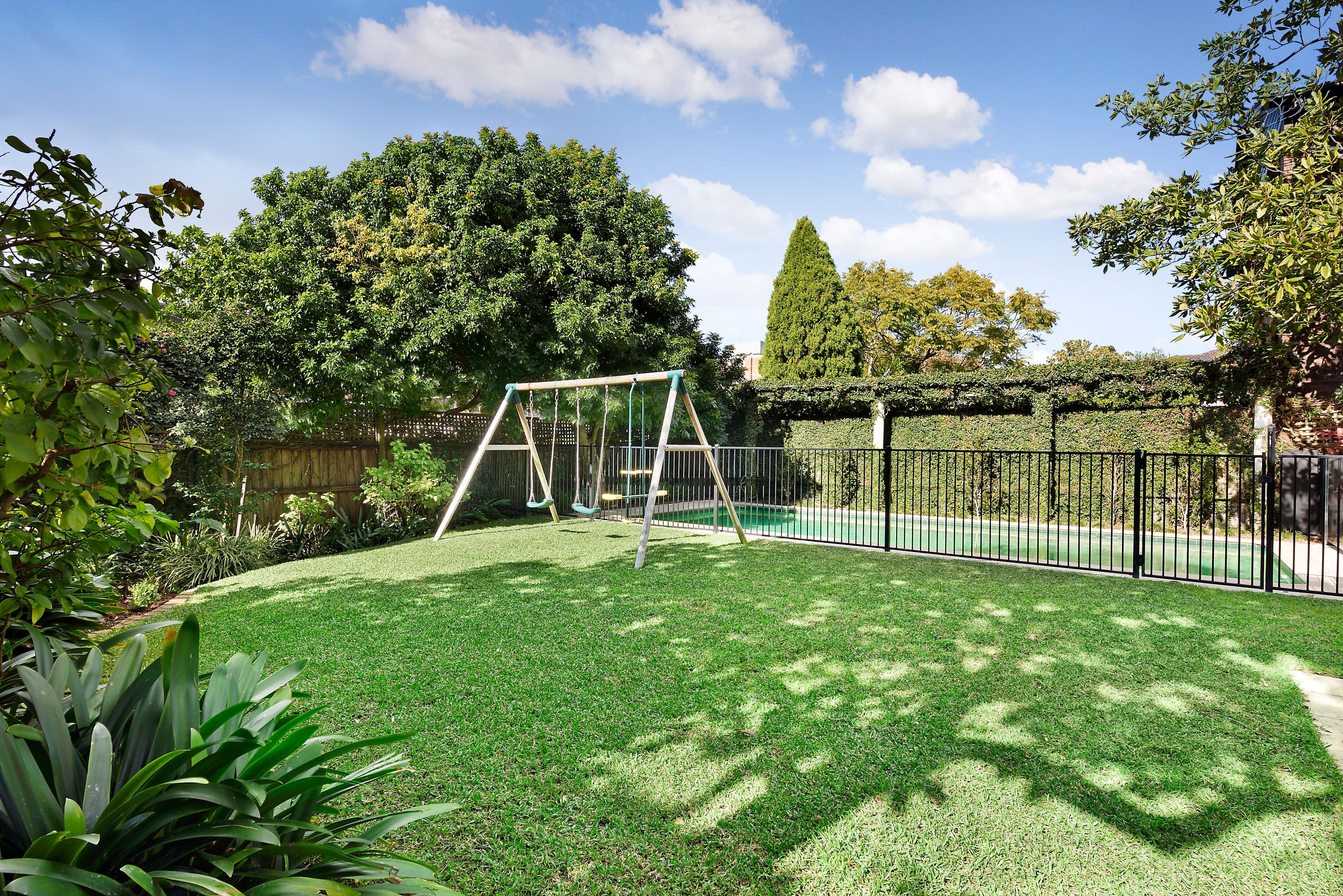 15 Dutruc Street, Randwick - Thumbnail 2