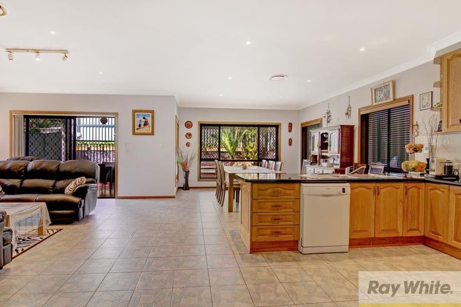 22 Oaktree Place, Penshurst - Thumbnail 2