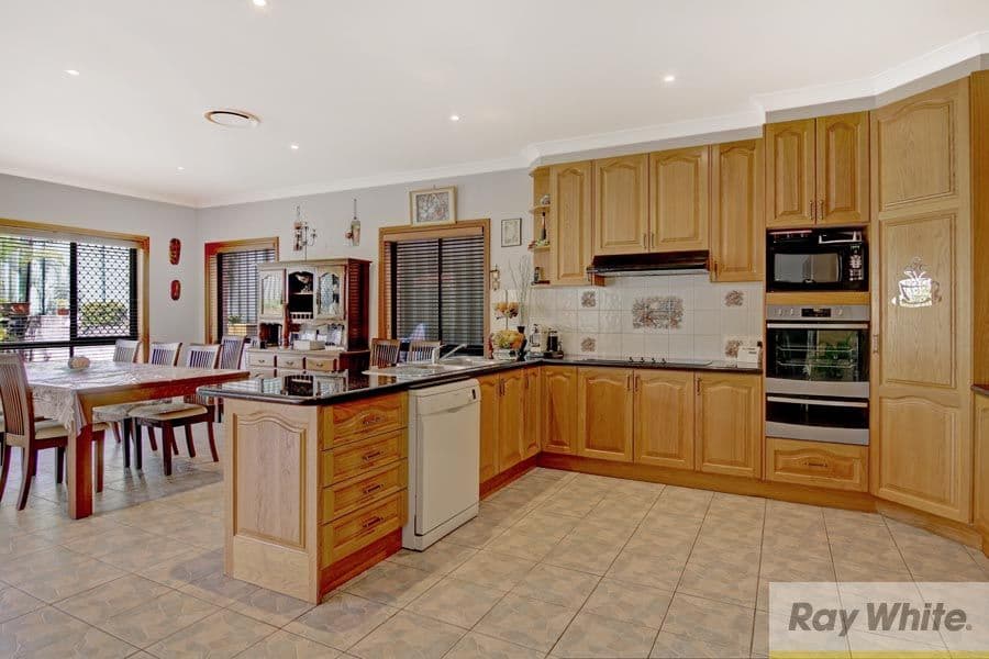 22 Oaktree Place, Penshurst - Thumbnail 3