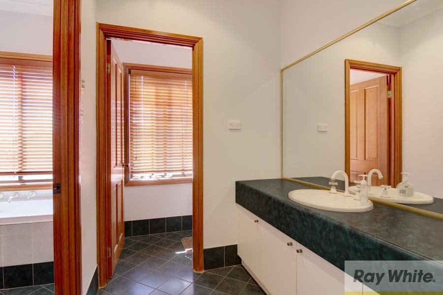 22 Oaktree Place, Penshurst - Thumbnail 8