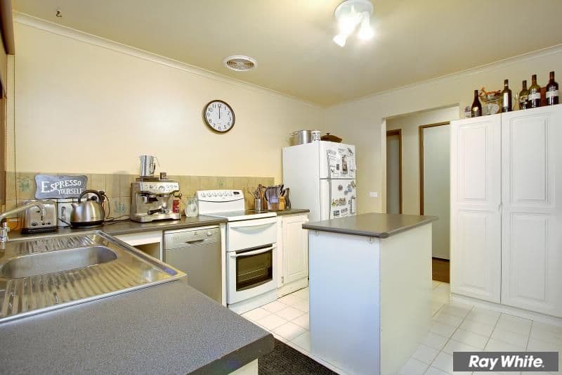 5 Elanora Court, MORNINGTON VIC 3931, Mornington - Thumbnail 7