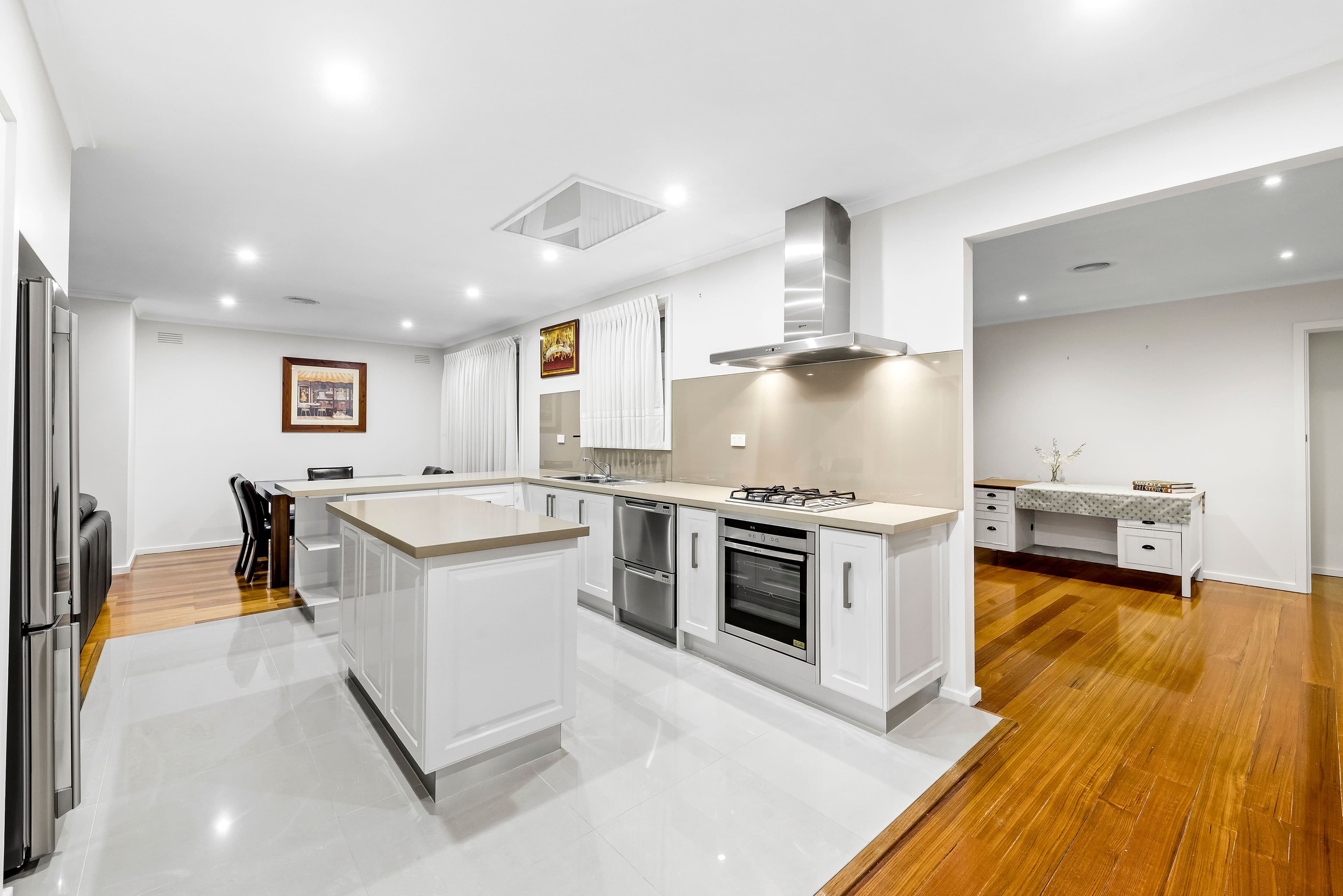 36 Panorama Drive, Forest Hill VIC 3131, Forest Hill - Thumbnail 3