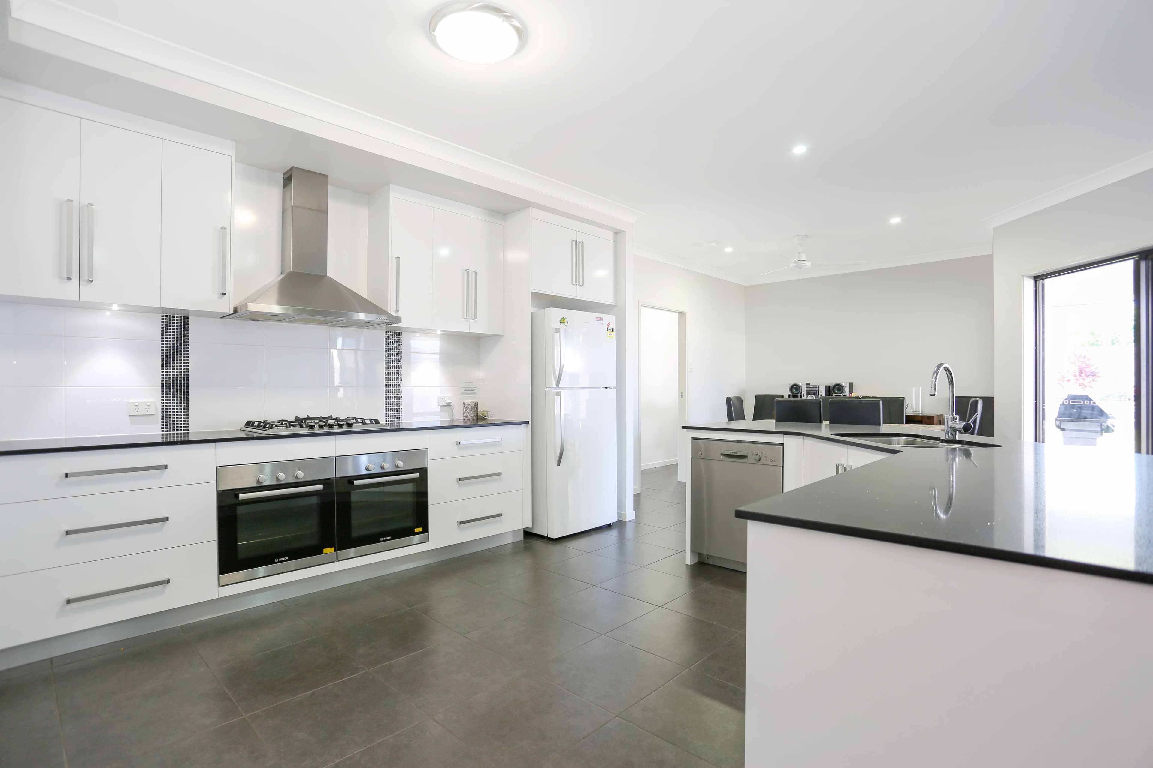 33 Bowden Crescent, Marian QLD 4753, Marian - Thumbnail 2