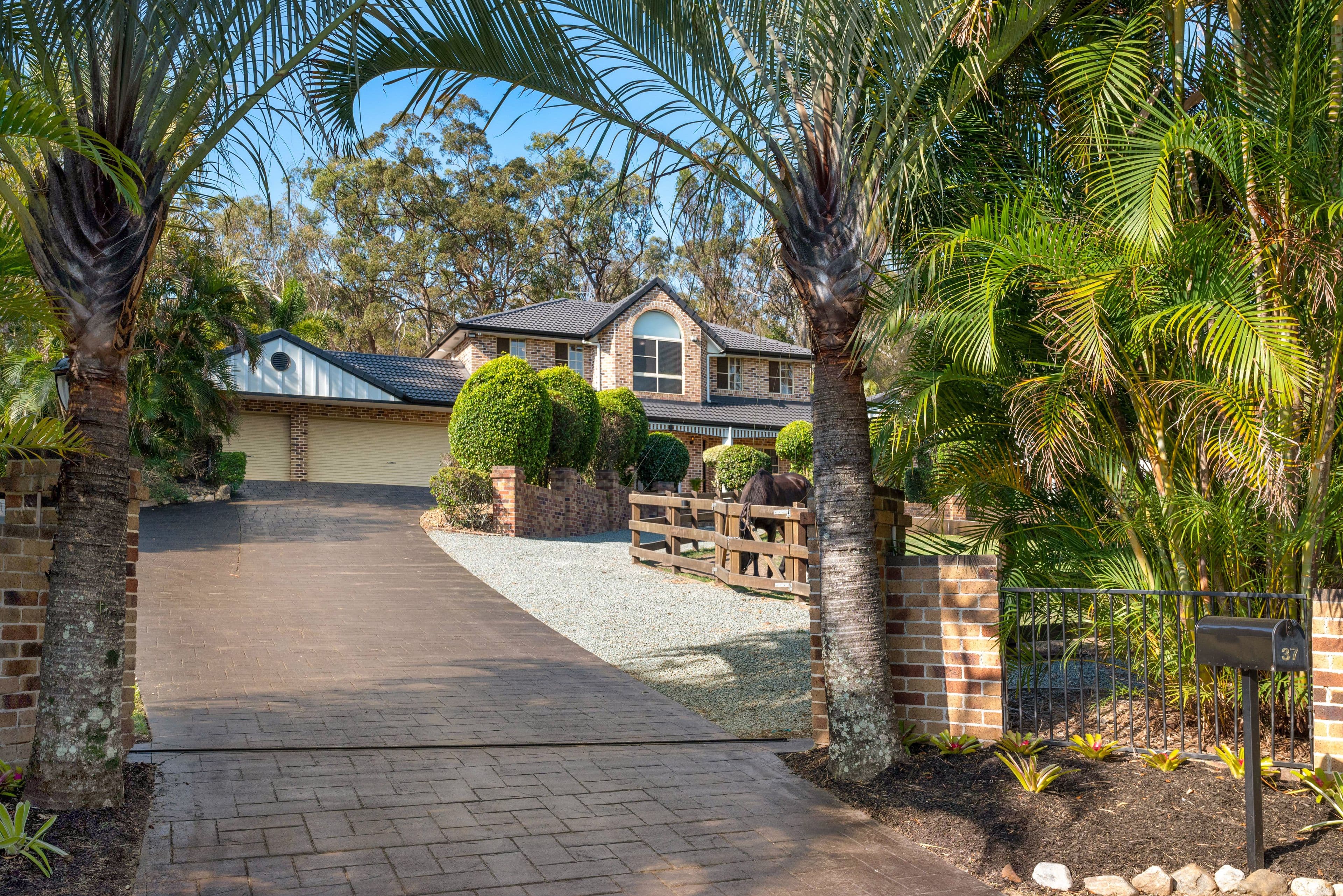 37 Parkwood Drive, Capalaba QLD 4157, Capalaba - Thumbnail 2