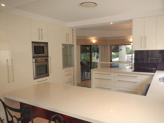 4 Rum Point Place, RUNAWAY BAY QLD 4216, Runaway Bay - Thumbnail 2