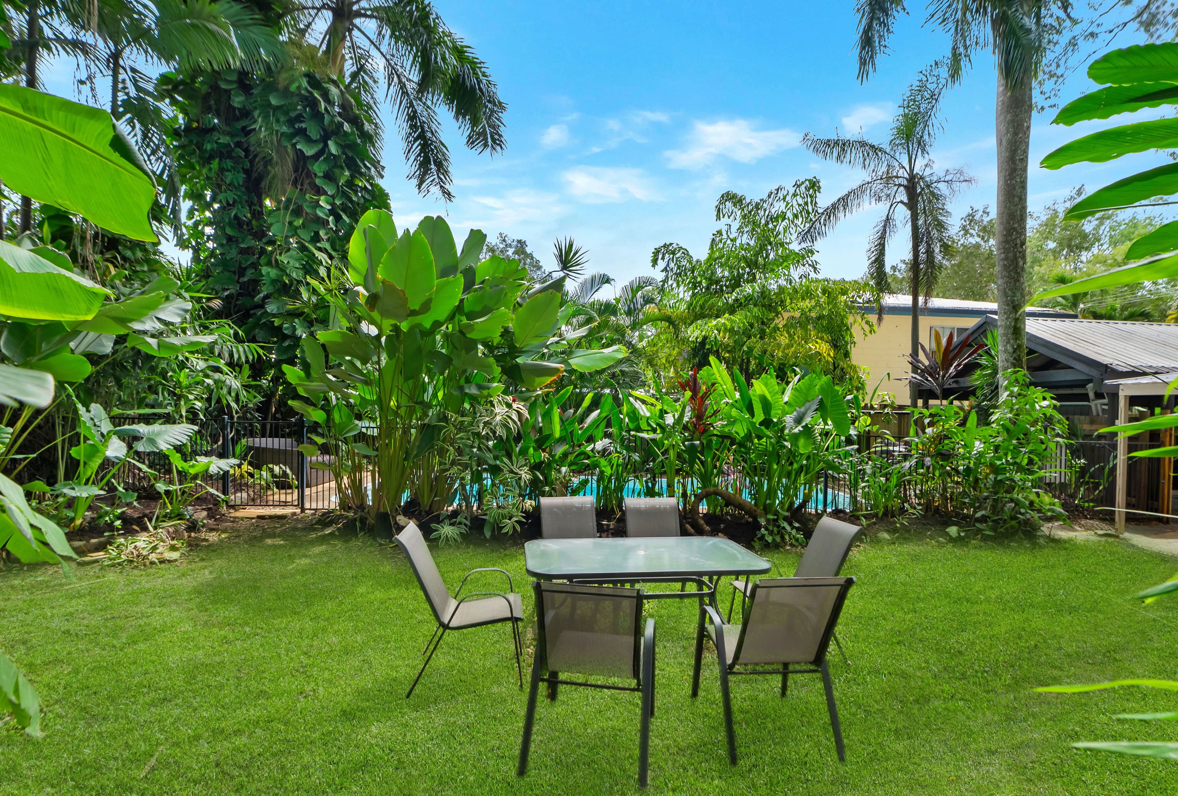 27 Bouganvillea Street, Holloways Beach QLD 4878, Holloways Beach - Thumbnail 6