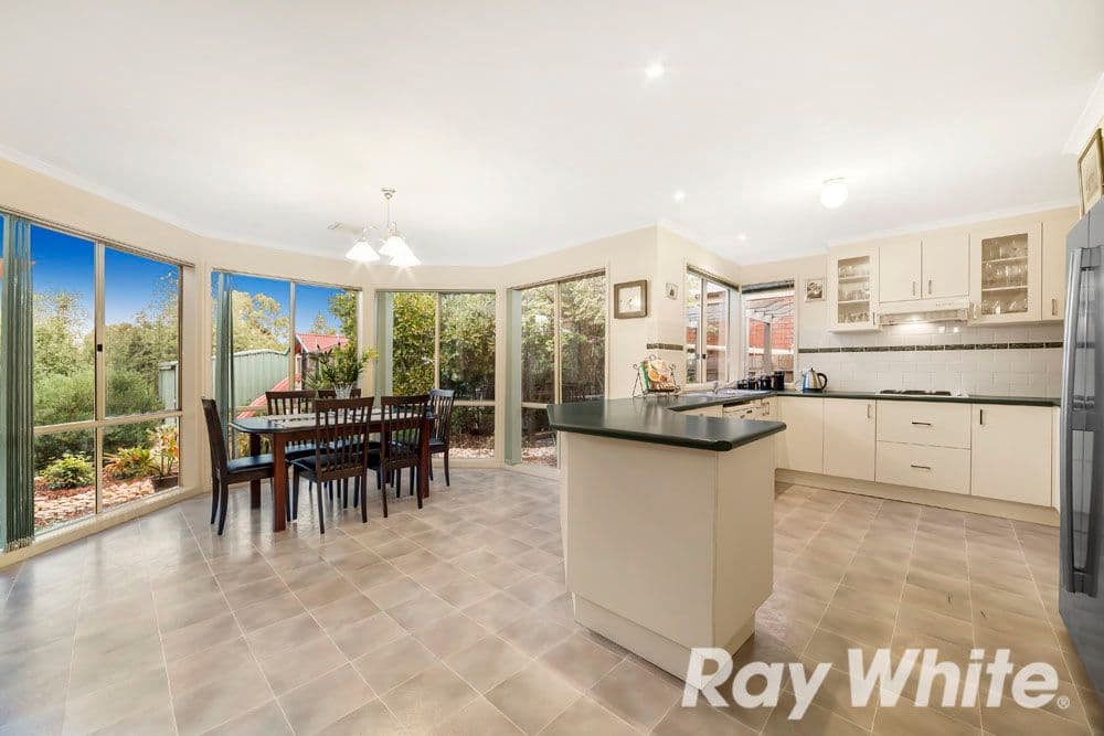 5 Billabong Court, Greensborough VIC 3088, Greensborough - Thumbnail 2