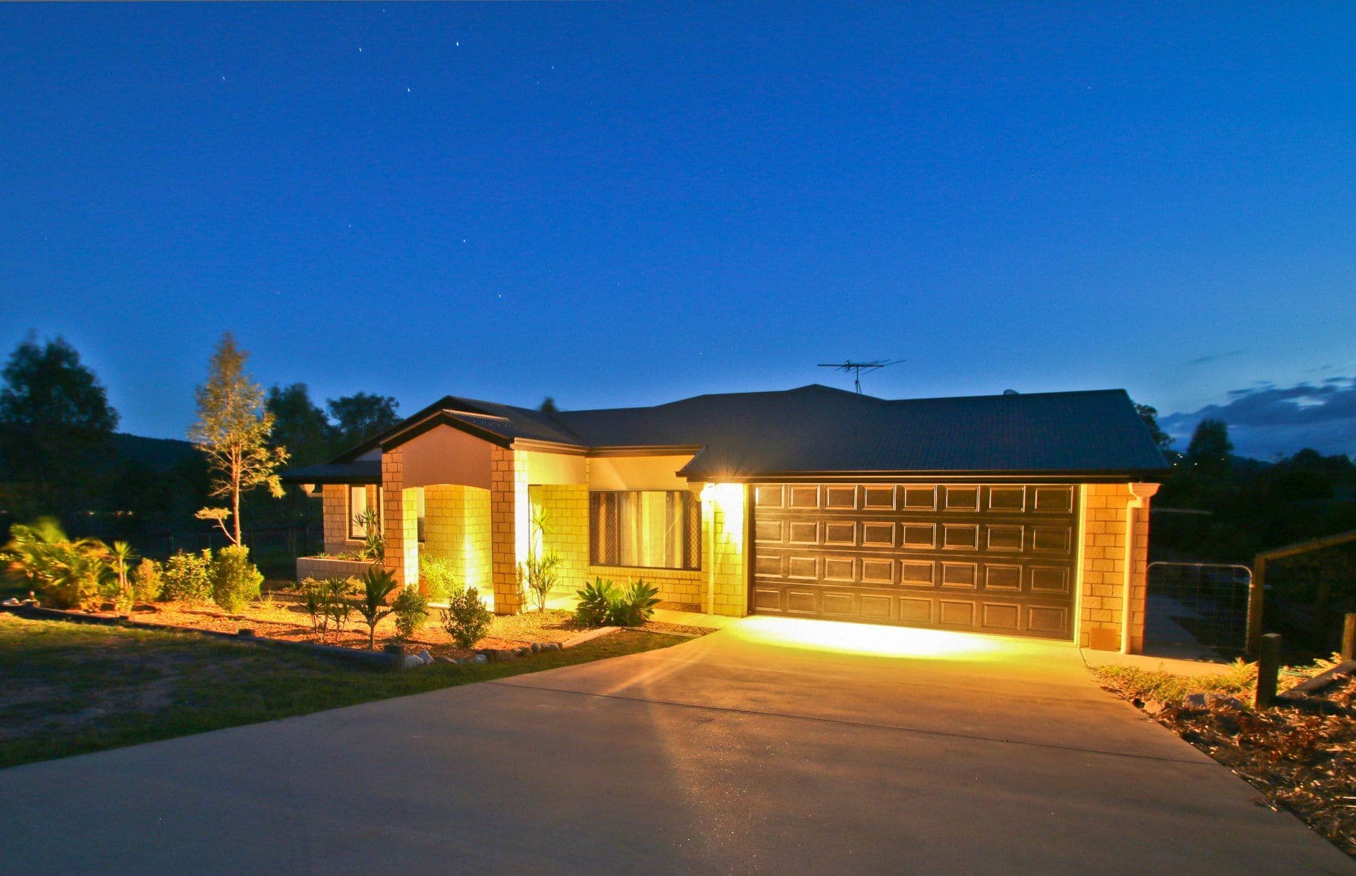 12 Nichlaus Court, HATTON VALE QLD 4341, Hatton Vale - Image 1