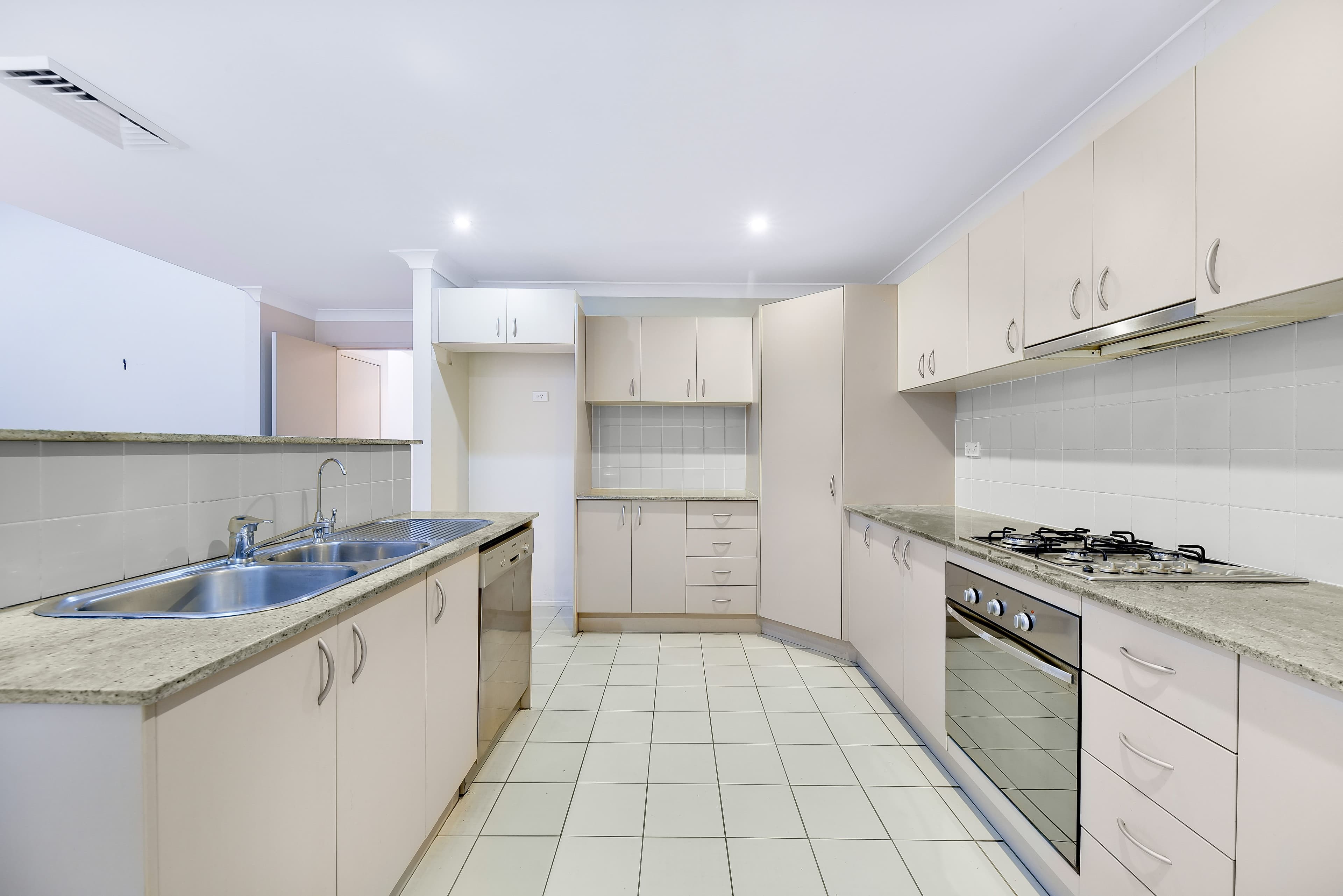 30 Paley Street, Campbelltown NSW 2560, Campbelltown - Thumbnail 6