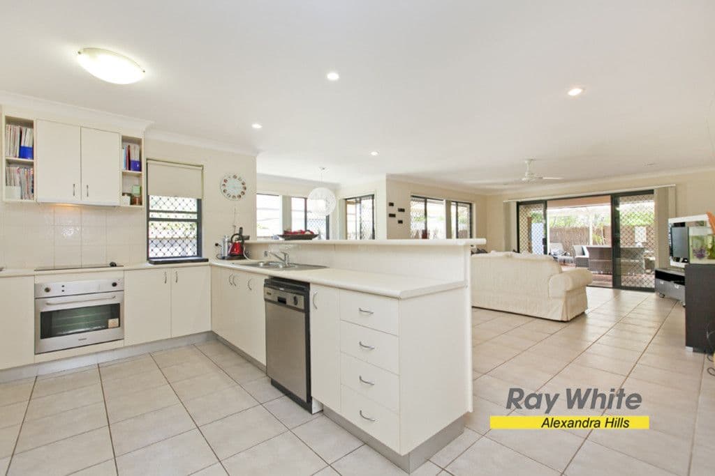 39A Morris Circuit, THORNLANDS QLD 4164, Thornlands - Thumbnail 2