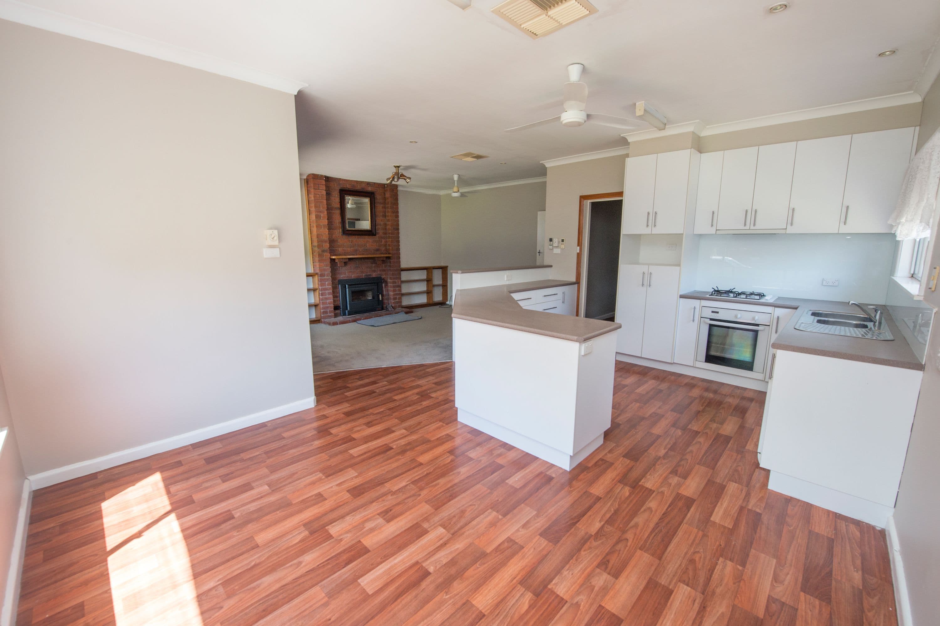 22 Holloway Grove, Swan Hill VIC 3585, Swan Hill - Thumbnail 4
