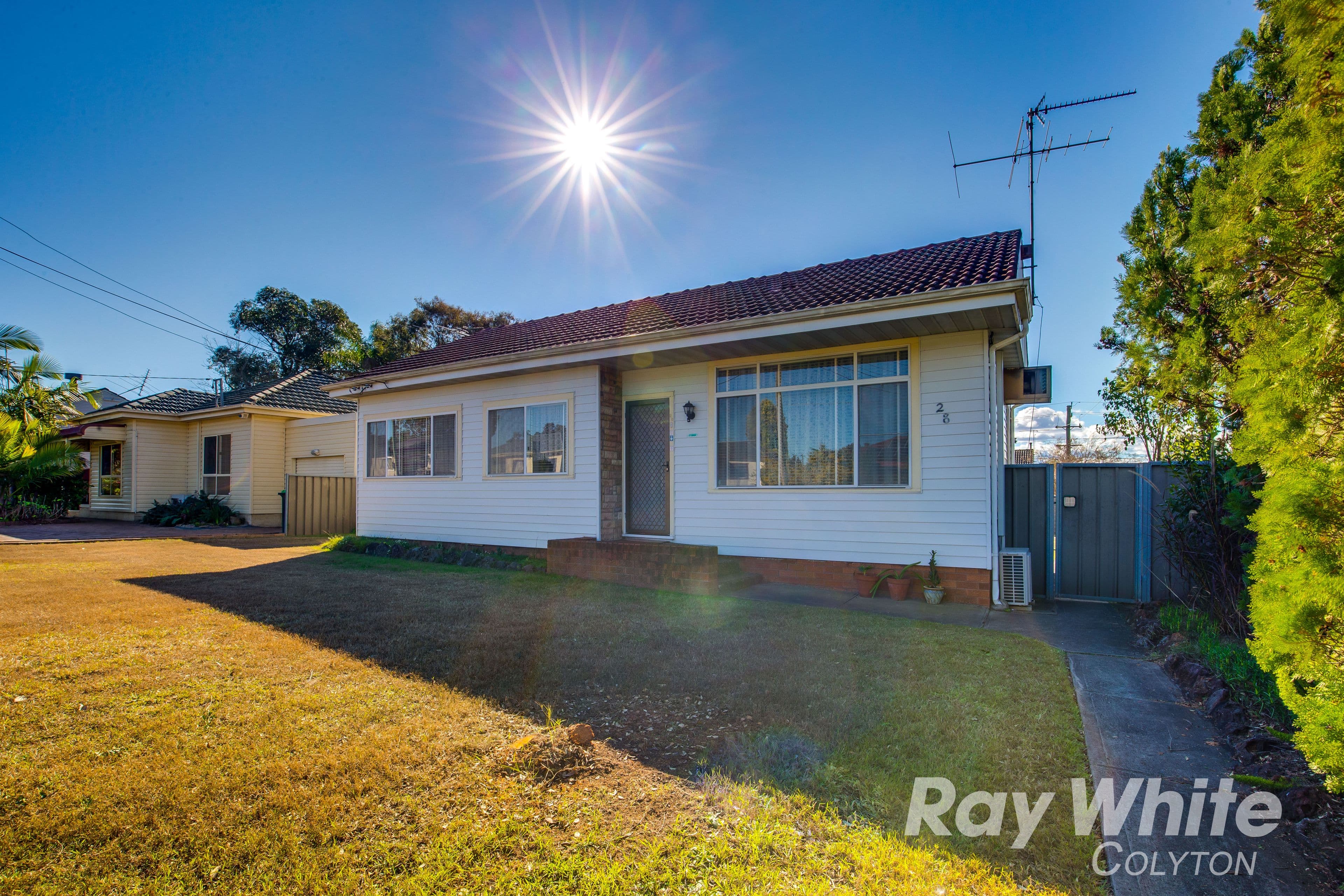 28 Malouf Street, Colyton - Image 1