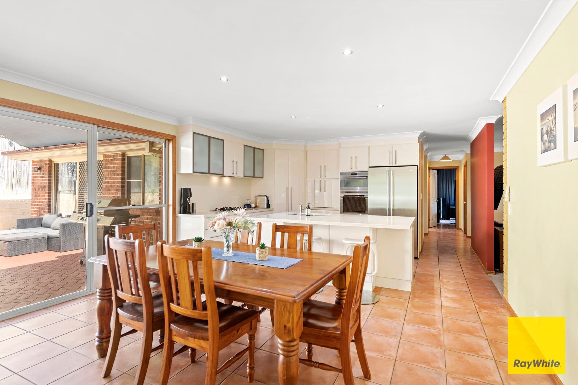 6 Engelmann Close, Carindale QLD 4152, Carindale - Thumbnail 5