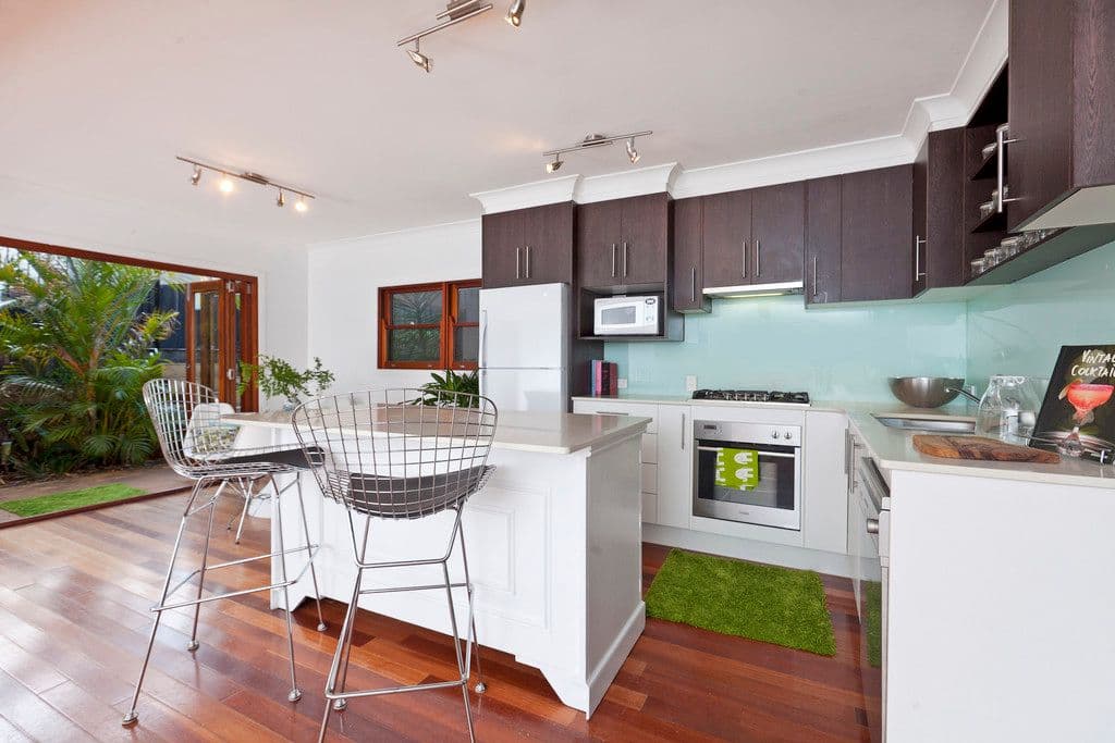 302 Main Road, WELLINGTON POINT QLD 4160, Wellington Point - Thumbnail 3